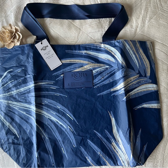 Aloha Collection Day Tripper - Picture 4 of 4